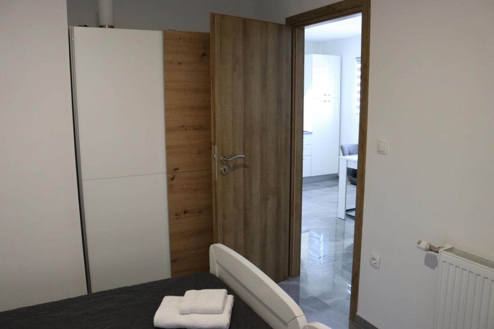 Guest House Neno Ogulin Exterior foto