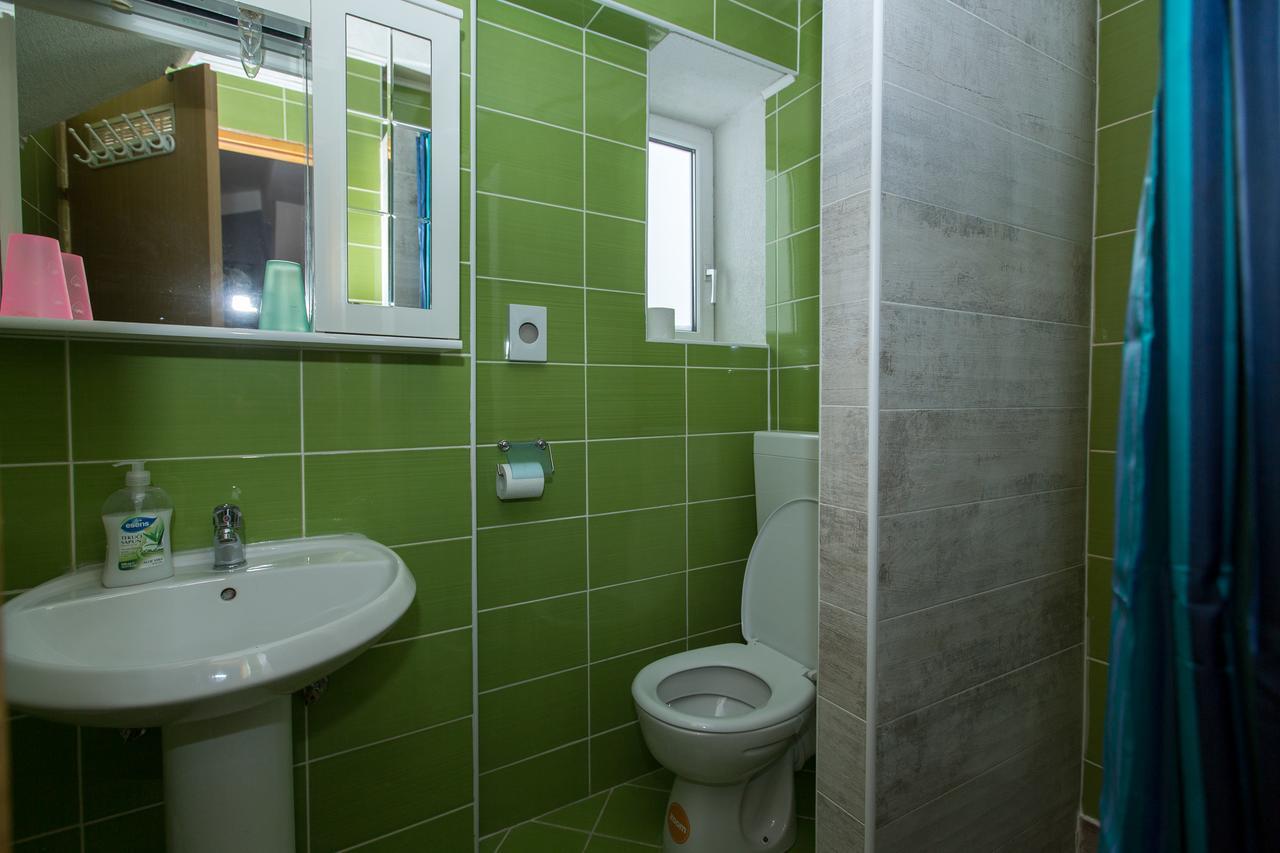 Guest House Neno Ogulin Exterior foto